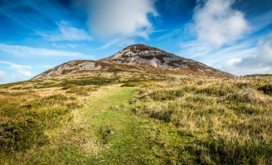 Wicklow Mountaineer Train Trip in Dublin (Glendalough, Killiney Bay)
