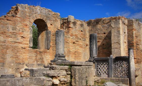 Private Ancient Olympia and Lagkadia Village with Lunch